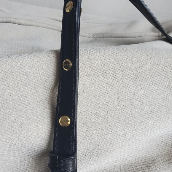 Authentic black leather Mansur Gavriel Bucket Bag in Excellent Condition - Picture 5 of 14